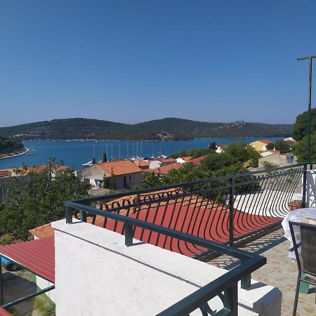 Veldic Apartments Tisno Bagian luar foto