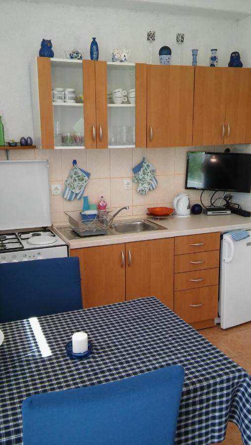 Veldic Apartments Tisno Bagian luar foto