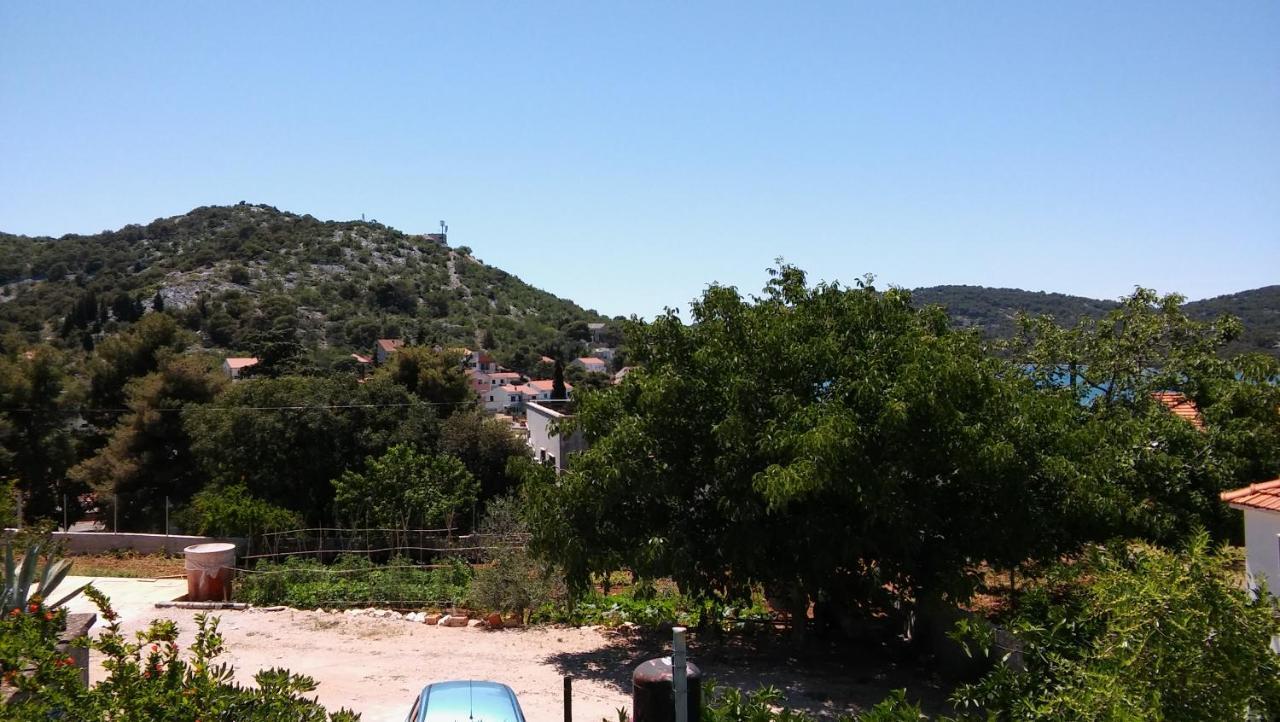 Veldic Apartments Tisno Bagian luar foto