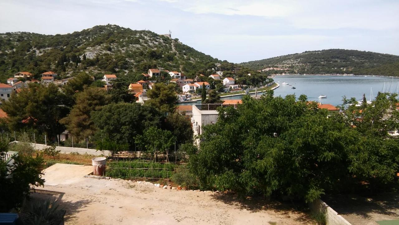 Veldic Apartments Tisno Bagian luar foto