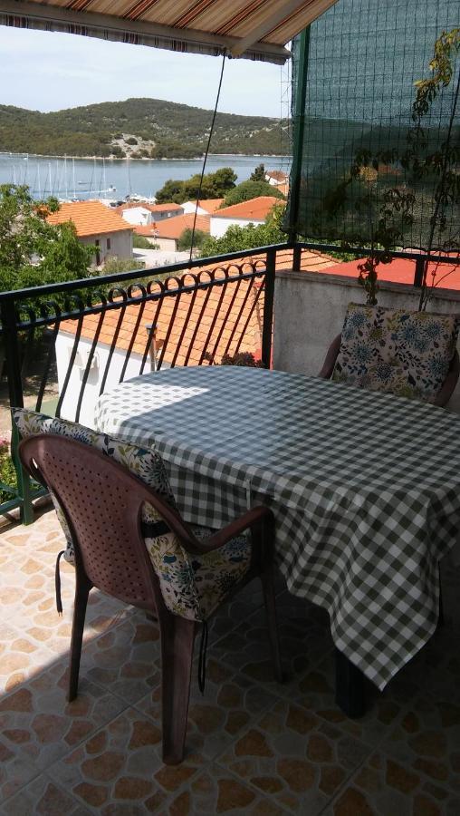 Veldic Apartments Tisno Bagian luar foto